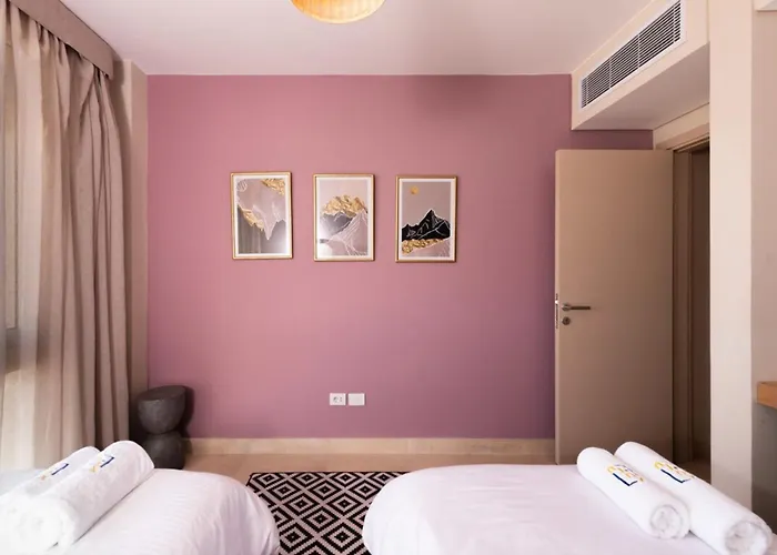 Vogue & Idyllic 2 Bdr Mangroovy Free Pool & Access Appartement *