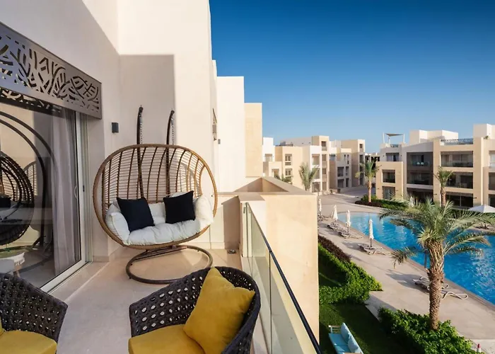 Vogue & Idyllic 2 Bdr Mangroovy Free Pool & Access Hurghada